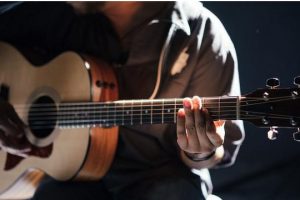Lirik Lagu Tak Bisa Memiliki – Samsons